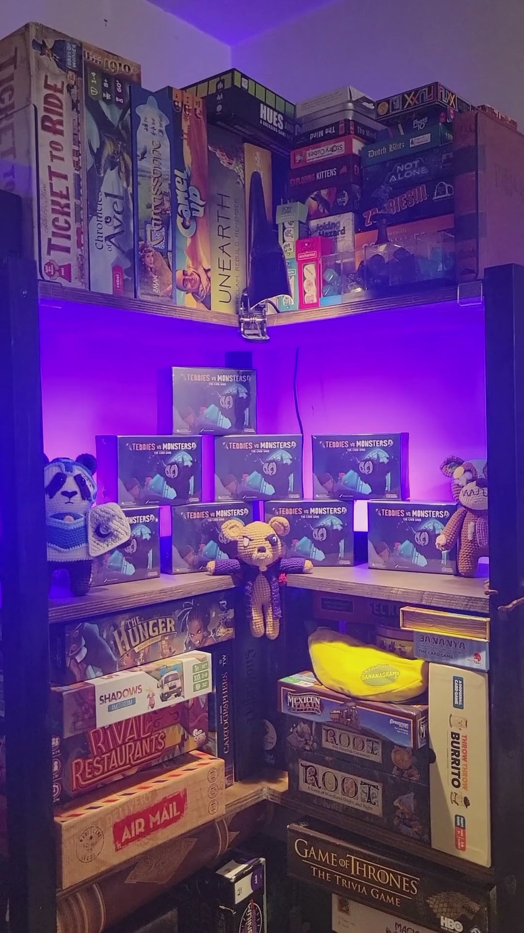 🧸 Teddies vs Monsters 😈 the card game.